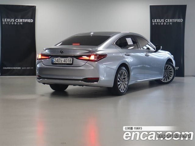 LEXUS ES300H 2026 — 18 054 км, серебристый, Корея — под ключ — фото 2