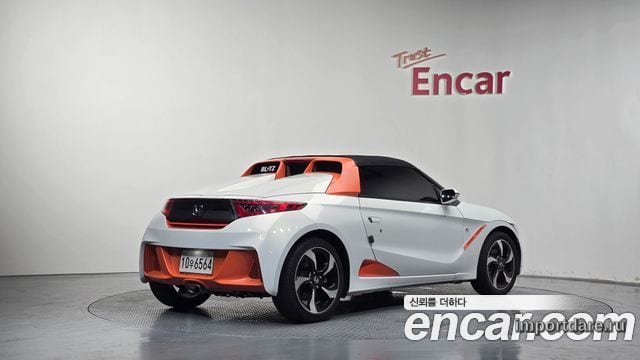 Honda S660 спереди