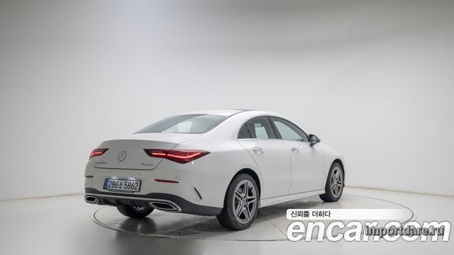 Mercedes-Benz Cla-Class сбоку