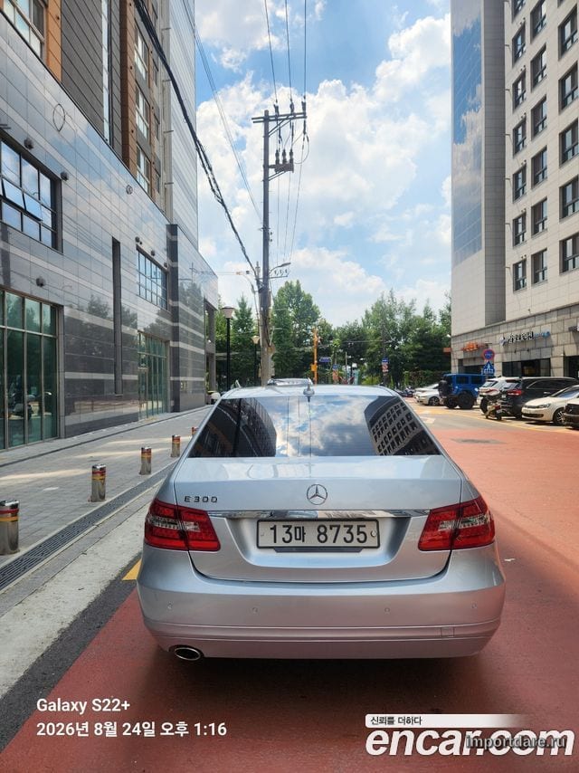 MERCEDES-BENZ E-CLASS W212 2012 — 59 328 км, серебристый, Корея — под ключ — фото 3