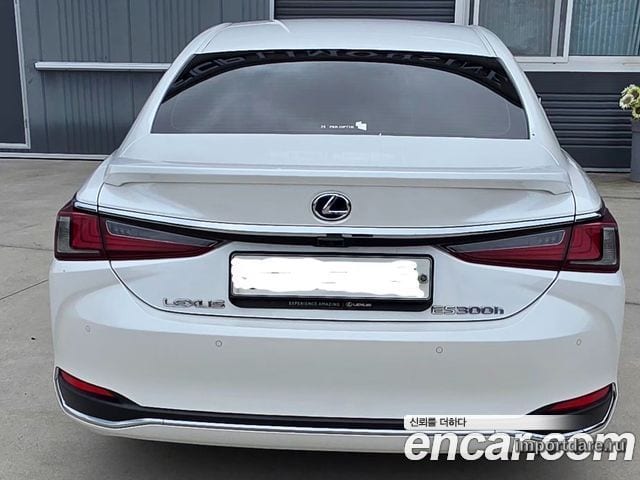 LEXUS ES300H 2019 — 132 487 км, белый-перламутр, Корея — под ключ — фото 4