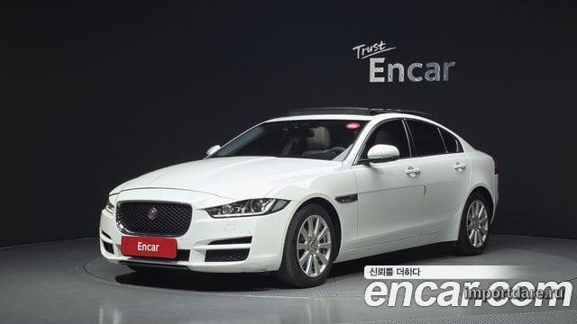 JAGUAR XE 2016 — 120 134 км, белый, Корея — под ключ — фото 1