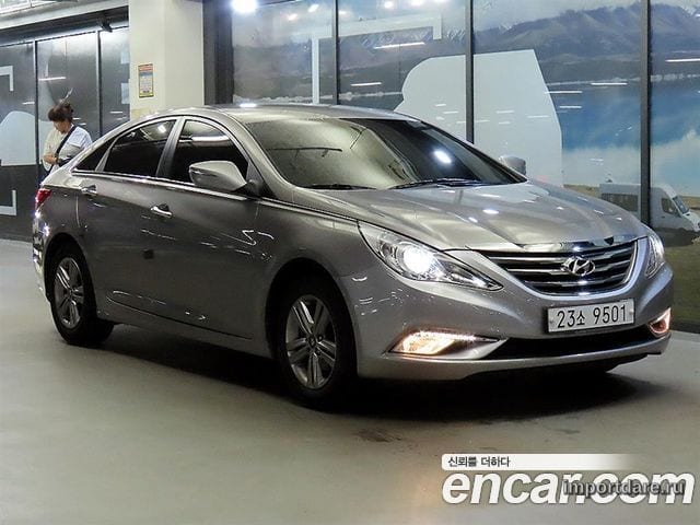 HYUNDAI SONATA THE BRILLIANT 2013 — 170 967 км, серебристо-серый, Корея — под ключ — фото 1