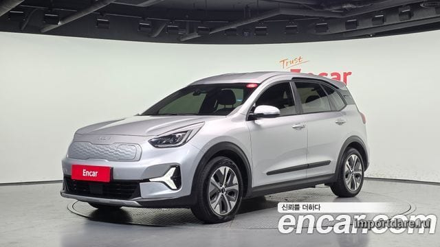 KIA NIRO PLUS 2023 — 189 916 км, серебристый, Корея — под ключ — фото 1