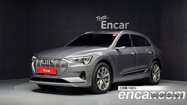 Audi e-tron 2023