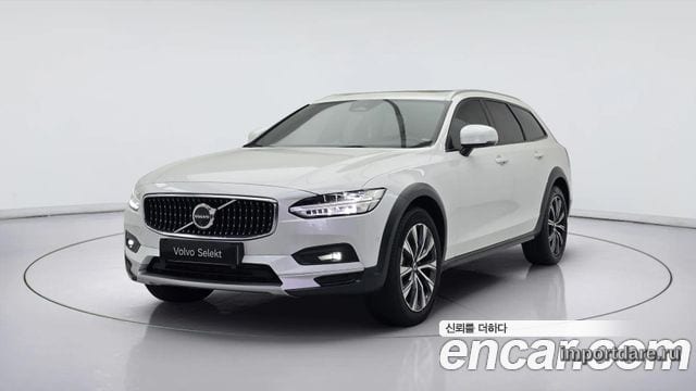 Volvo V90 2024