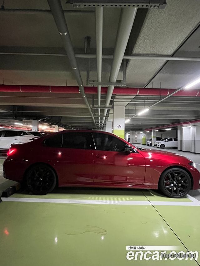 BMW 3 Series сбоку