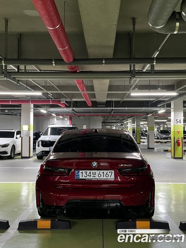 BMW 3 Series интерьер