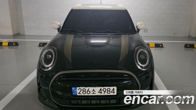 MINI COOPER 2023 — 14 551 км, тёмно-зелёный, Корея — под ключ — фото 1