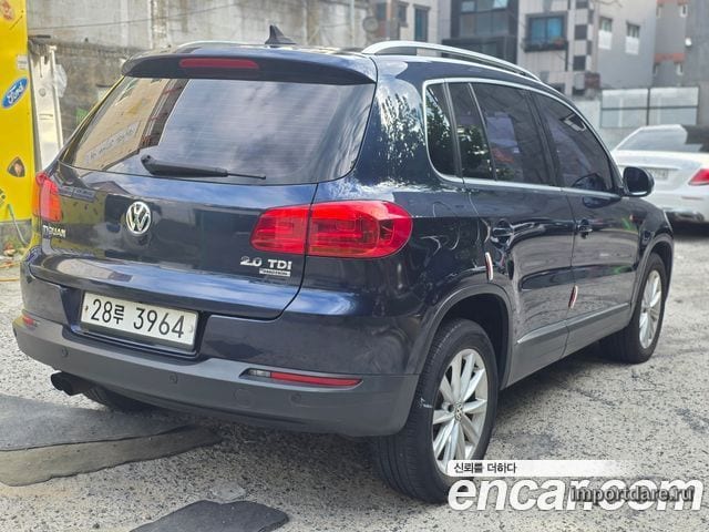 VOLKSWAGEN TIGUAN 2015 — 239 061 км, чёрный, Корея — под ключ — фото 2