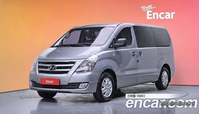 HYUNDAI GRAND STAREX 2018 — 136 402 км, серебристый, Корея — под ключ — фото 2