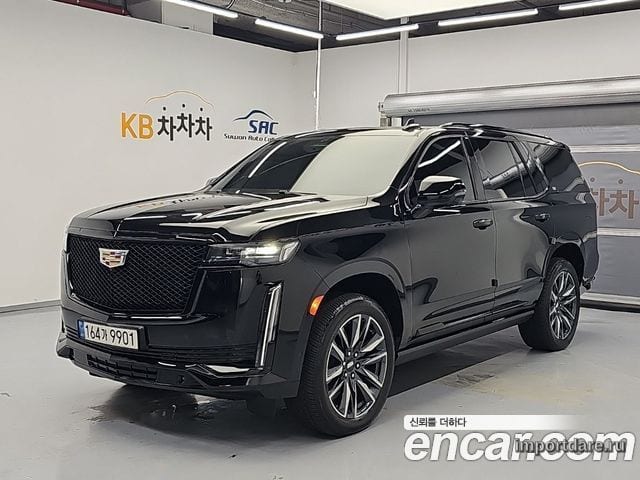 CADILLAC ESCALADE 2022 — 14 365 км, чёрный, Корея — под ключ — фото 1