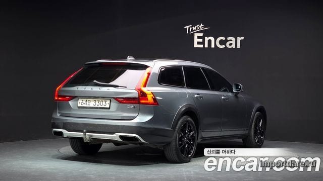 VOLVO V90 CROSS COUNTRY 2018 — 299 175 км, серый, Корея — под ключ — фото 2