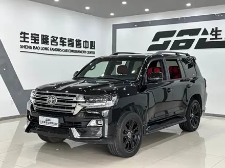 TOYOTA LAND CRUISER 2019