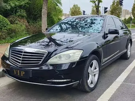 MERCEDES-BENZ S-CLASS 2010 — 118 000 км, Китай — под ключ — фото 1