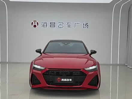 AUDI RS 7 2021