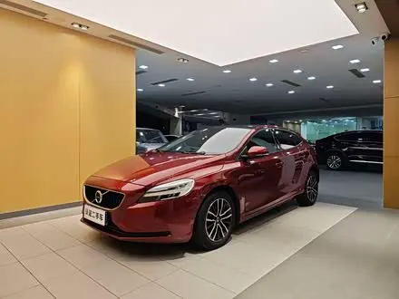VOLVO V40 — из Китая под ключ