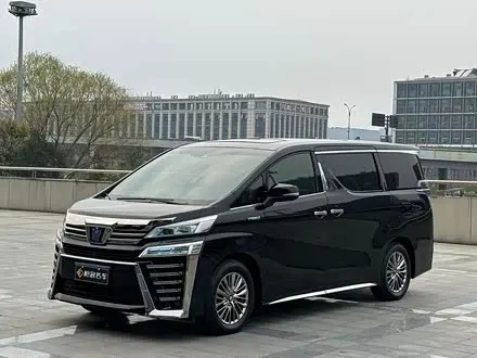 TOYOTA VELLFIRE 2021
