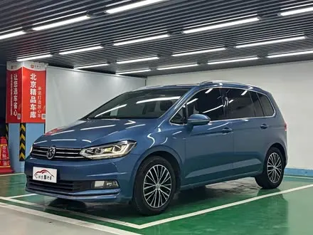 VOLKSWAGEN TOURAN 2018