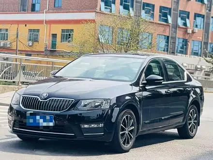 SKODA OCTAVIA 2016 — 80 000 км, Китай — под ключ — фото 1