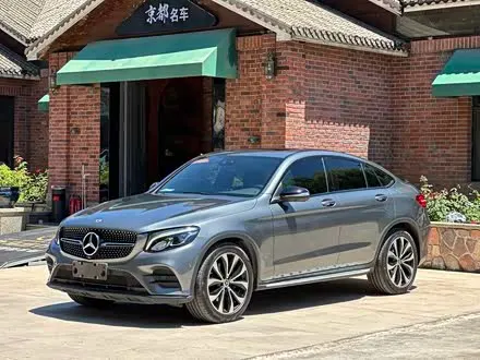 MERCEDES-BENZ GLC COUPE 2018 — 88 000 км, Китай — под ключ — фото 1