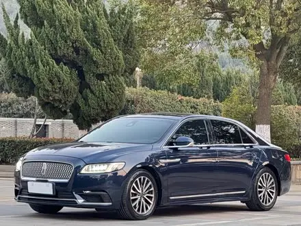 LINCOLN CONTINENTAL 2017