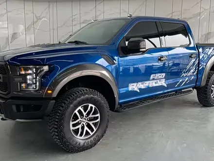 FORD F-150 RAPTOR 2018 — 134 000 км, Китай — под ключ — фото 1