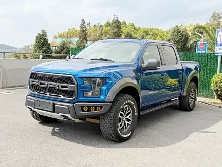 FORD F-150 RAPTOR 2017 — 105 000 км, Китай — под ключ — фото 1