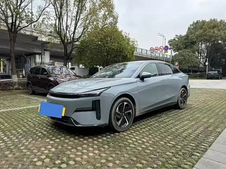 GEELY GALAXY L6 — из Китая под ключ