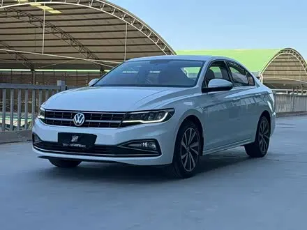 VOLKSWAGEN BORA 2020