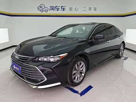 TOYOTA AVALON 2019 — 10 300 км, Китай — под ключ — фото 1