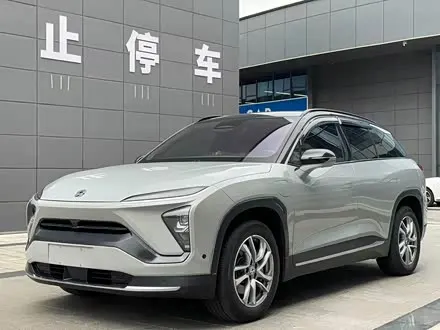 NIO ES6 2020