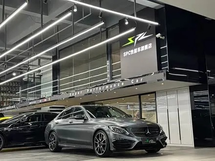 MERCEDES-BENZ C-CLASSAMG 2017 — 45 000 км, Китай — под ключ — фото 1