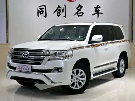 TOYOTA LAND CRUISER 2019