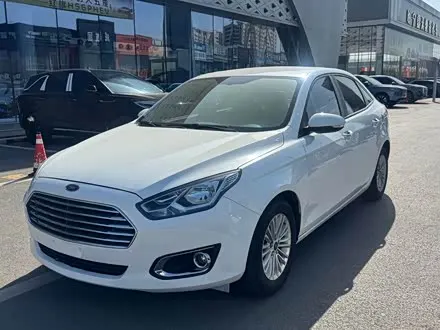 FORD ESCORT 2015