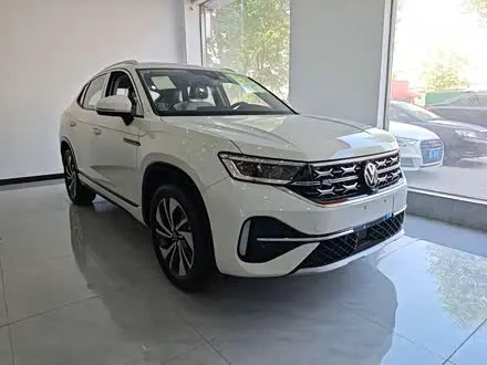 VOLKSWAGEN TAYRON X 2024