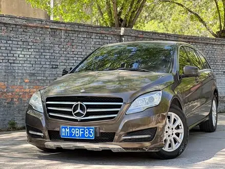 MERCEDES-BENZ R-CLASS 2014 — 130 000 км, Китай — под ключ — фото 1