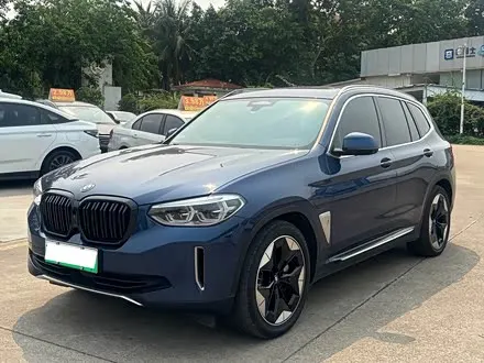 BMW IX3 2021