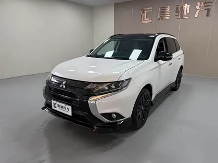 MITSUBISHI OUTLANDER 2021
