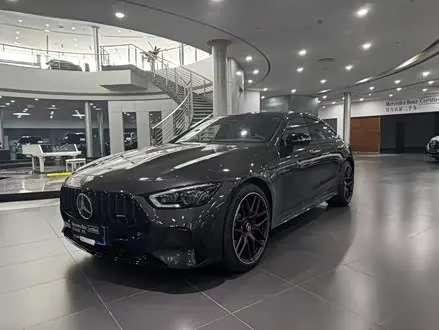 MERCEDES-AMG GT 2025