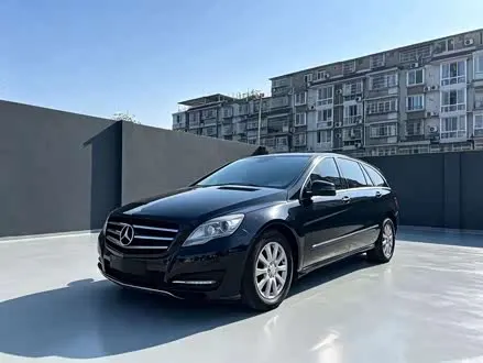 MERCEDES-BENZ R-CLASS 2011