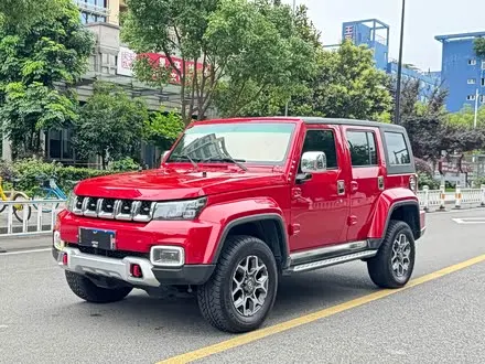 BAIC BJ40 2018 — 80 000 км, Китай — под ключ — фото 1