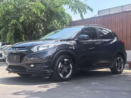 HONDA VEZEL 2016 — 140 000 км, Китай — под ключ — фото 1