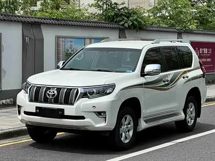 TOYOTA PRADO 2019 — 110 000 км, Китай — под ключ — фото 1