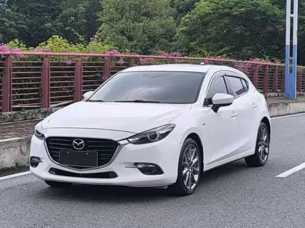 MAZDA 3 AXELA 2017 — 90 000 км, Китай — под ключ — фото 1