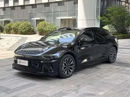 ZEEKR 007GT 2025