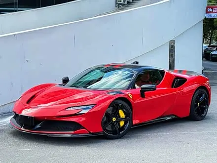Ferrari SF90 — из Китая под ключ