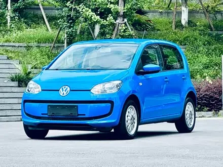 VOLKSWAGEN UP! 2015 — 130 000 км, Китай — под ключ — фото 1