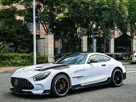 MERCEDES-AMG GT 2016