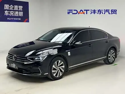 VOLKSWAGEN MAGOTAN PHEV 2022